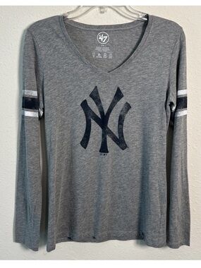 New York Yankees ‘47 Brand Retro V-Neck Long Sleeve Shirt Women’s Small Gray